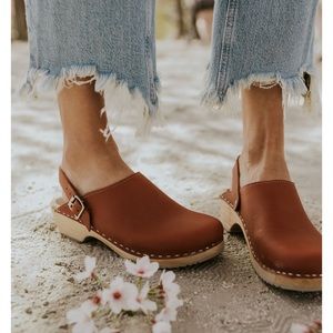 NEW MIA Alma Clog in Luggage Brown Size 9